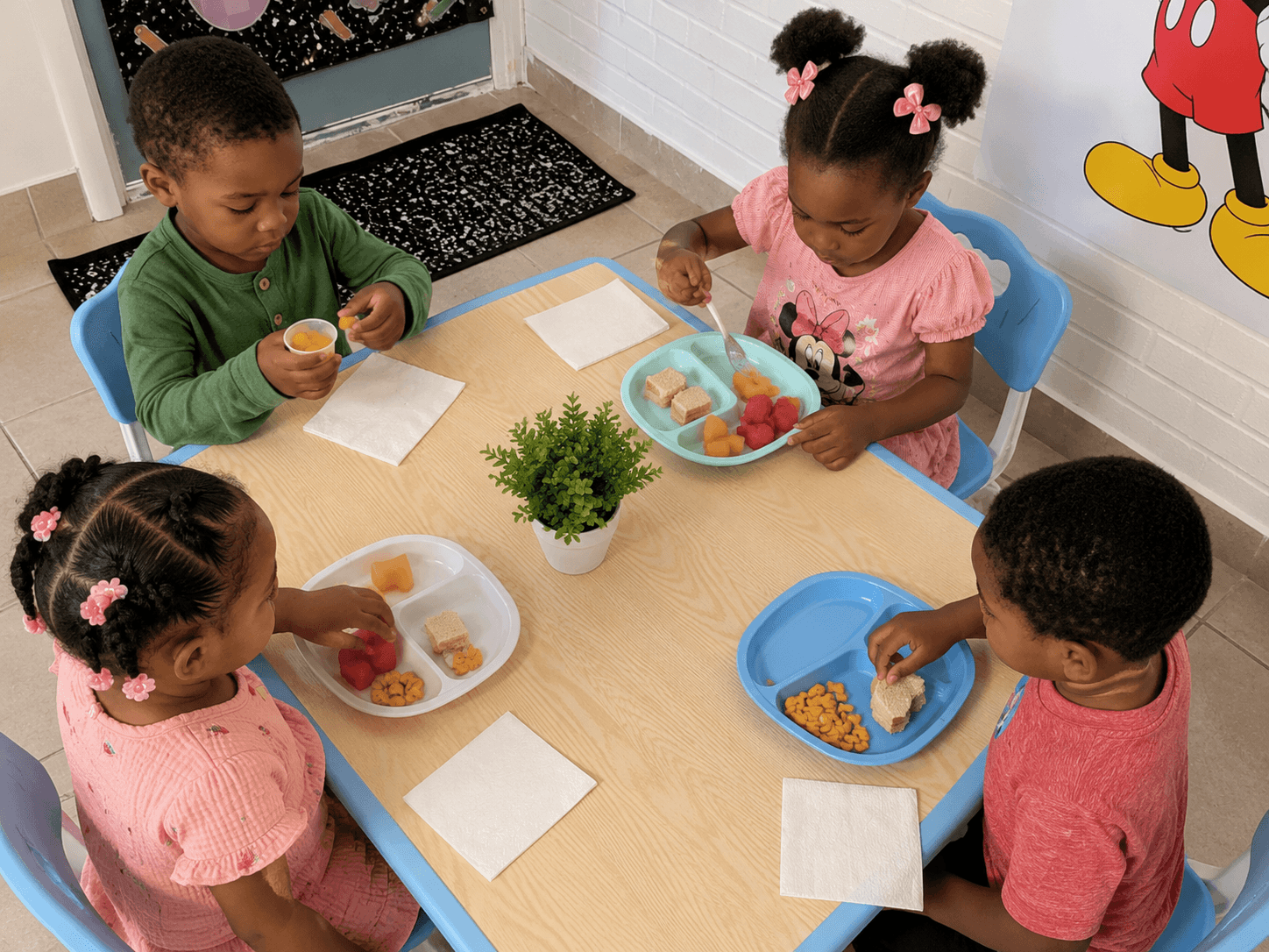 Snack & mealtime